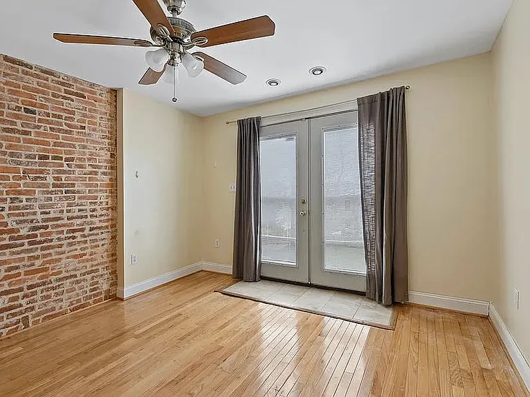 627 S Dean St — Photo 17