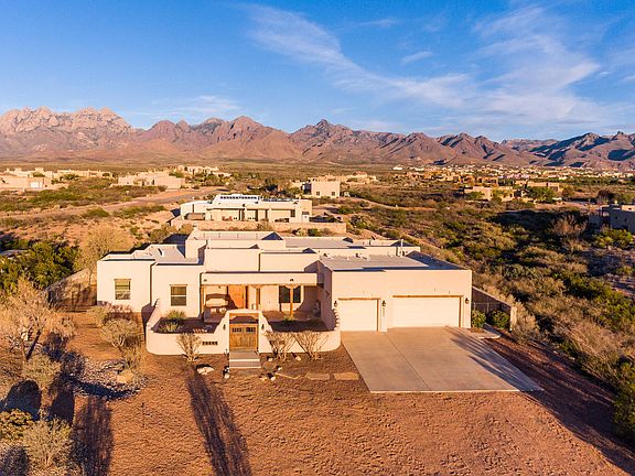 2nd image of 4005 Desert Broom Ct