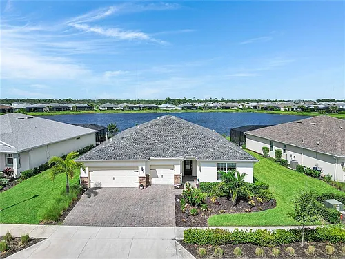 16056 Shoreline Dr Photo 1