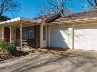 2 Berrywood Cir, Little Rock, AR 72205