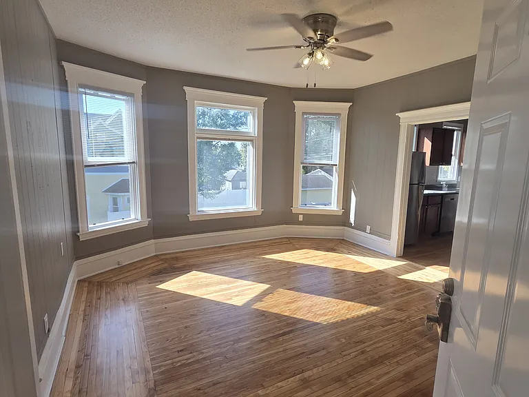 2939 Lyndale Ave N #2 — Photo 9