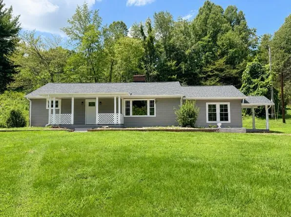 112 Frankie Ln, Stuart, VA 24171