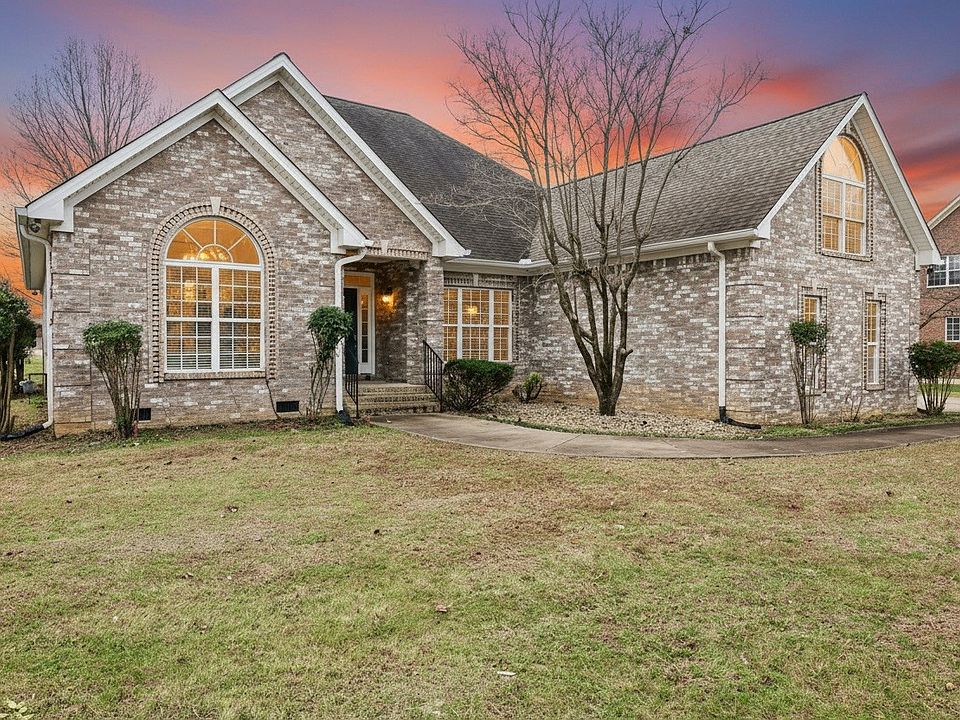 1st image of 3429 Deerview Dr