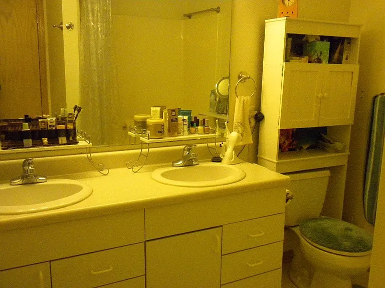 Full bathroom upstairs, there is a half bath on the main flo