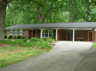 107 Club Dr, Stockbridge, GA 30281