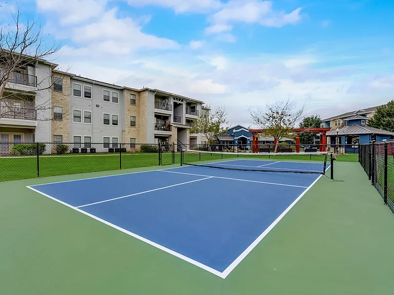 Oasis at Plum Creek Apartments — Photo 9