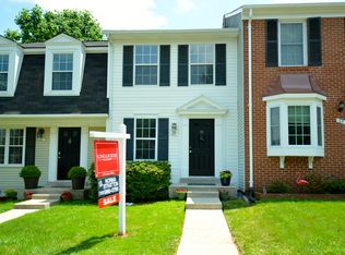 23 Huntley Ct, Sterling, VA 20165