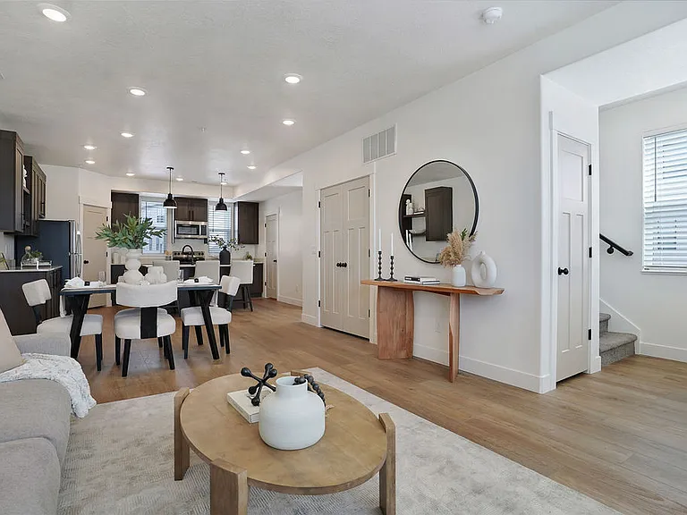 Riverwell Townhomes — Photo 4
