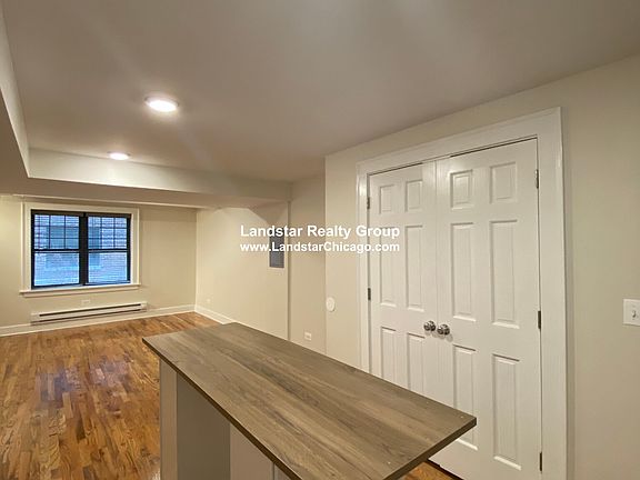 2nd image of 853 W Agatite Ave #G2