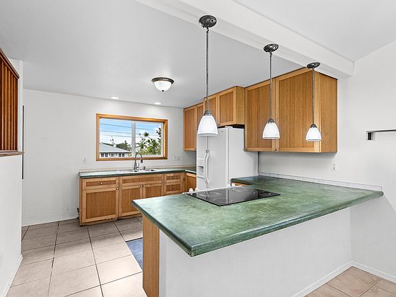 3rd image of 16-2082 Gardenia Dr