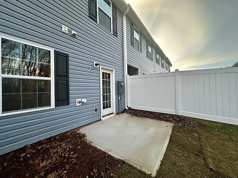 1178 Evelynnview Ln — Photo 22