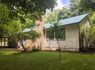 1266 Hebbardsville Rd, Albany, OH 45710