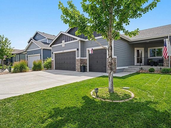 2nd image of 1194 Sunrise Cir