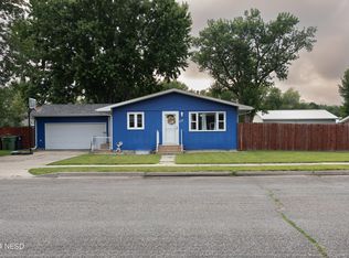 115 15th St NW, Watertown, SD 57201