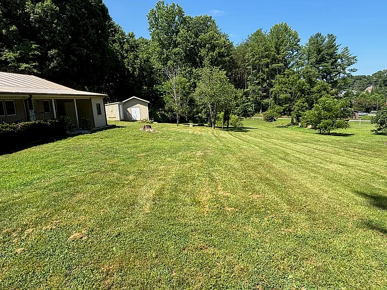 66 Veterans Dr — Photo 6