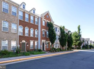 7015 Little Thames Dr, Gainesville, VA 20155