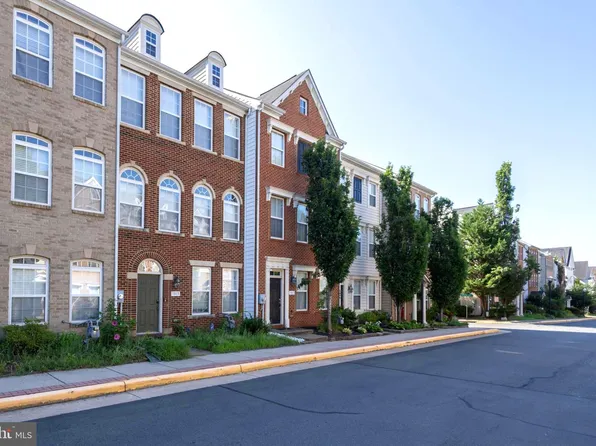 7015 Little Thames Dr, Gainesville, VA 20155