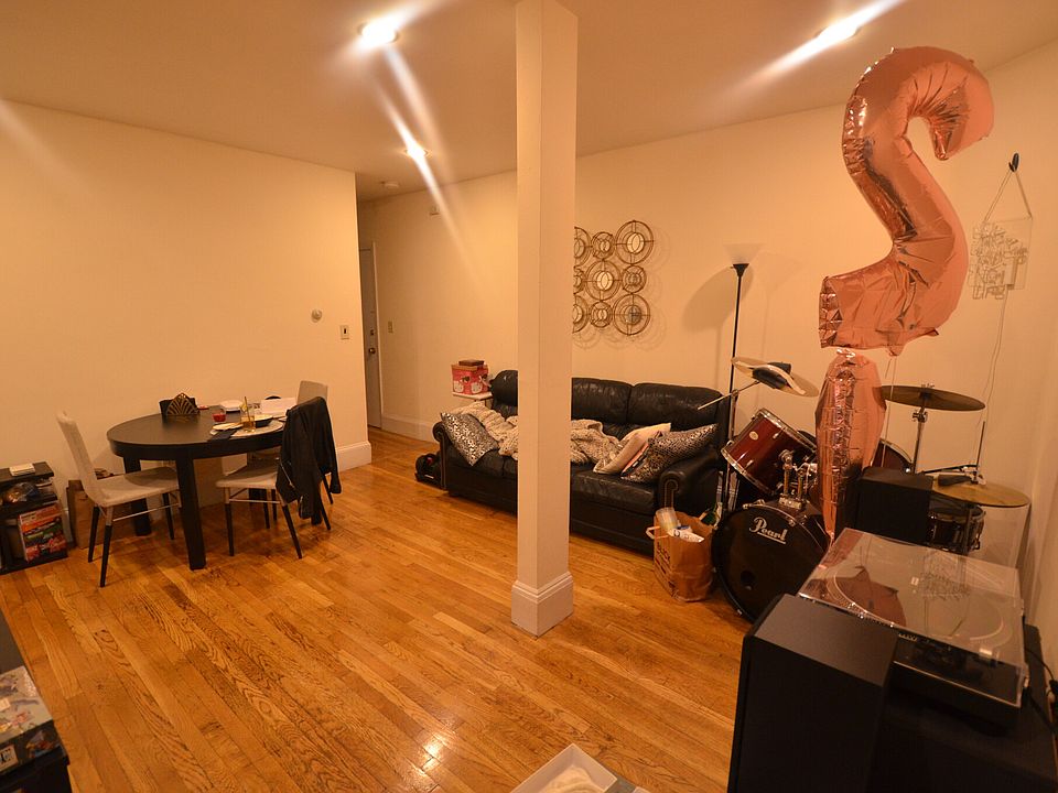 1st image of 398 Marlborough St #24