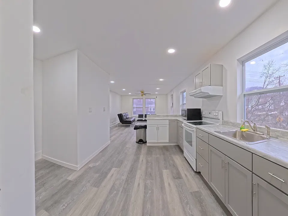 502 Ferndale Ave