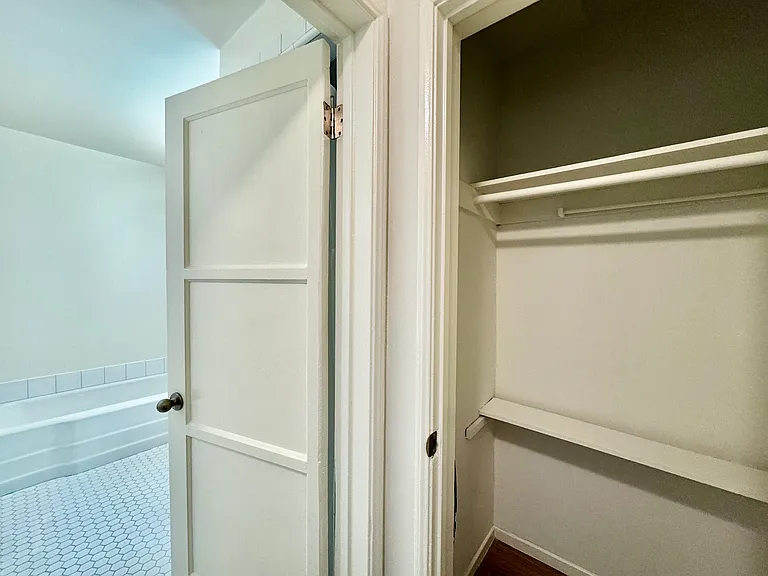 1401 N Fairfax Ave #102 — Photo 19