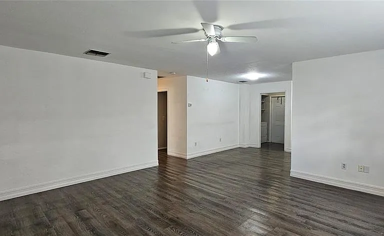 1205 Academy Blvd #B — Photo 6