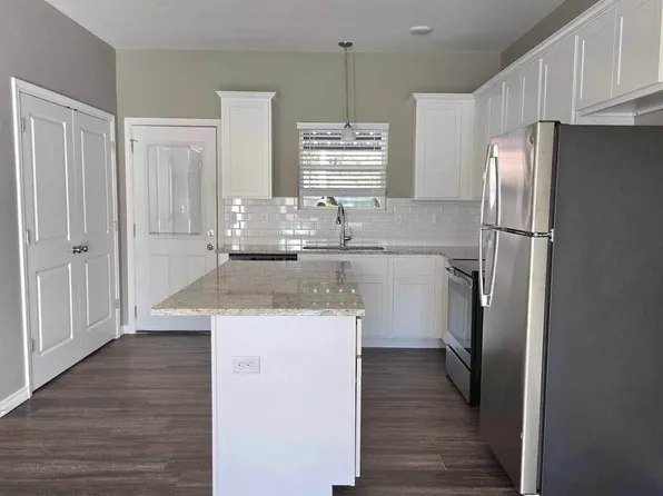 2 bed, 2.5 bath, 1100 sqft, $1,395, (undisclosed Address), Texarkana, TX 75503