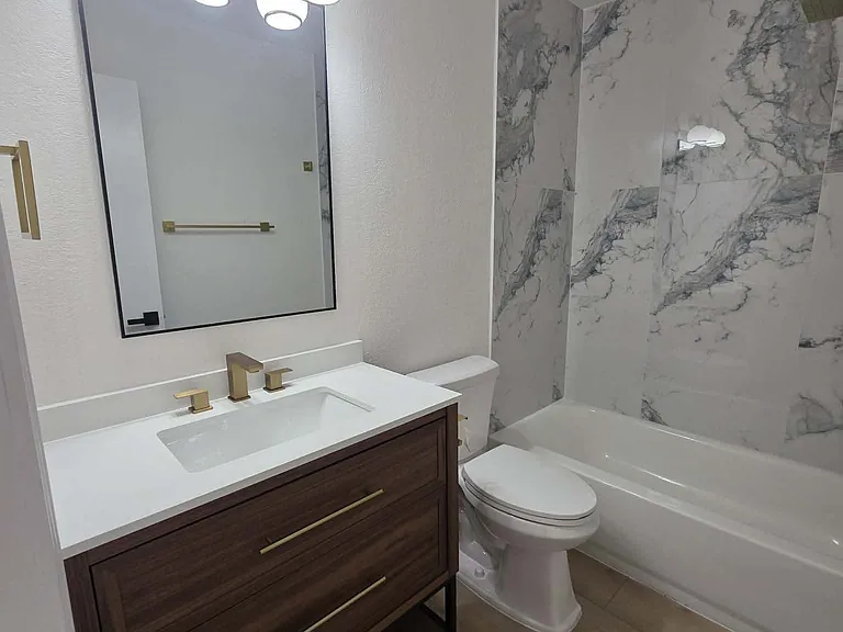 2307 N Lincoln Ave — Photo 14
