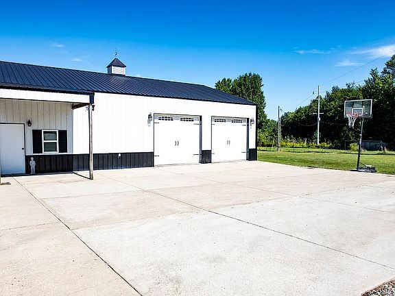 5th image of 673 Crowley Ln
