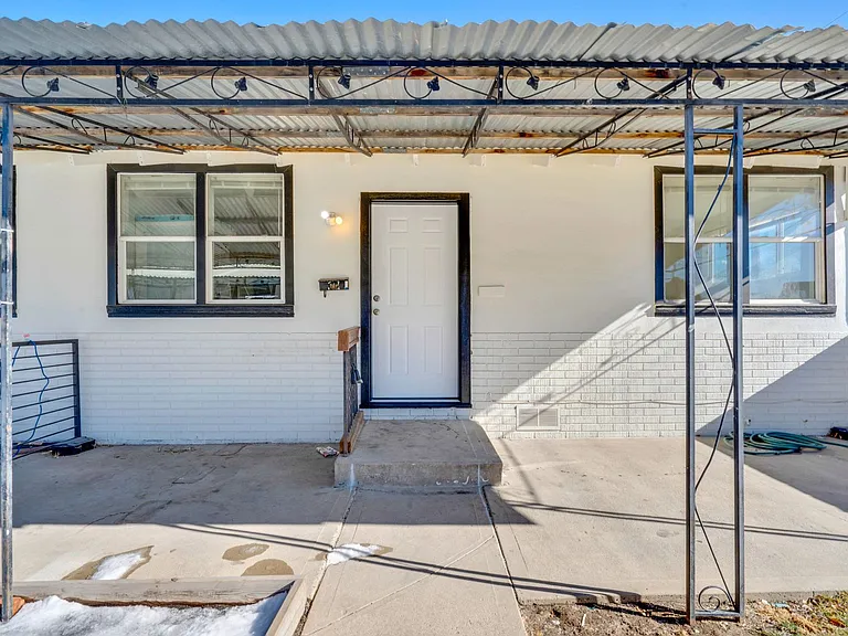 4851 W 11th Ave — Photo 5