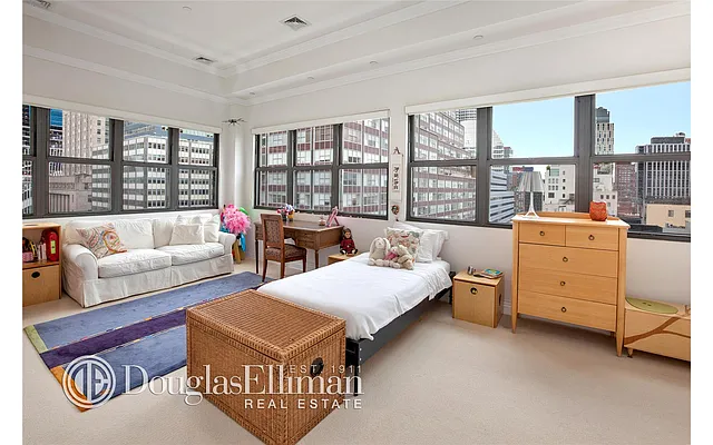Rented by Douglas Elliman | media 15
