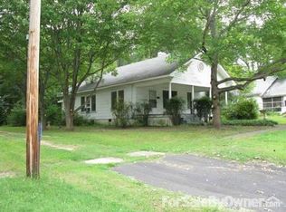 410 S Depot St, Seneca, SC 29678