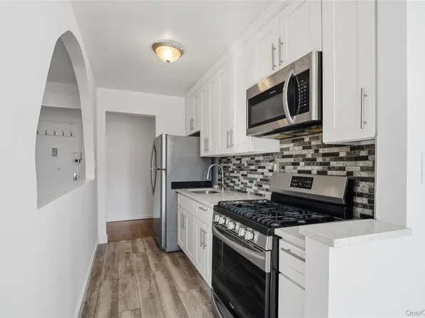 7510 Yellowstone Boulevard #5F, Rego Park, NY 11374