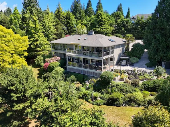 377 Harry Rd, Sunshine Coast, BC V0N 1V5