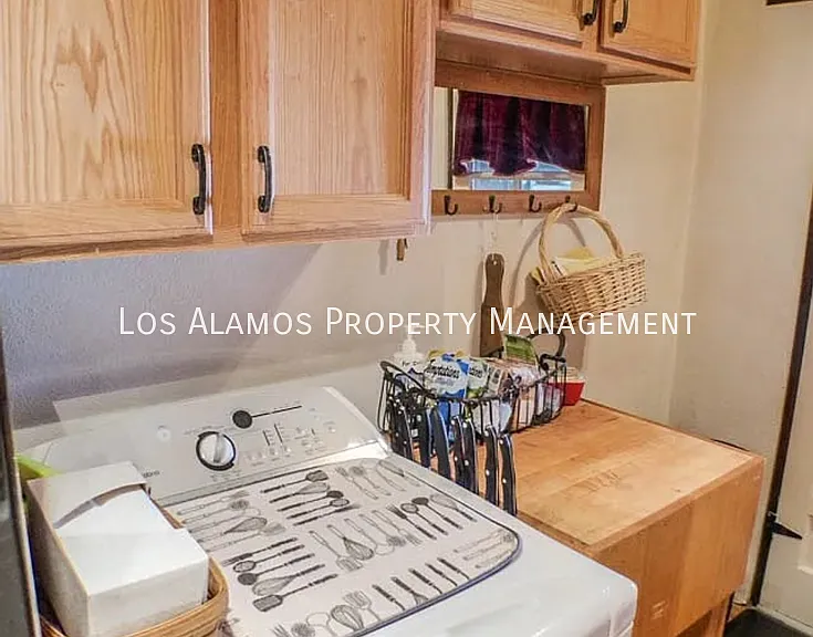 407 Rover Blvd — Photo 11
