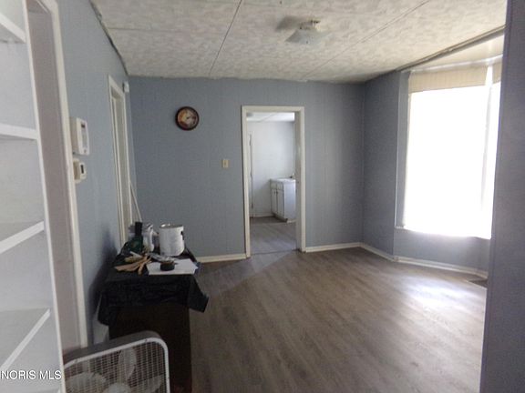 4th image of 349 Raymer Blvd