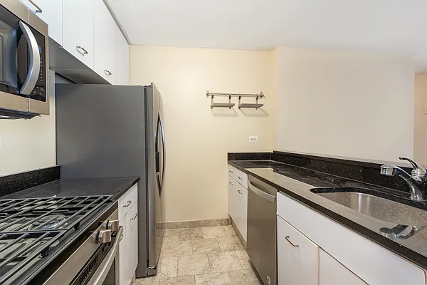 Rented by Brown Harris Stevens | media 2