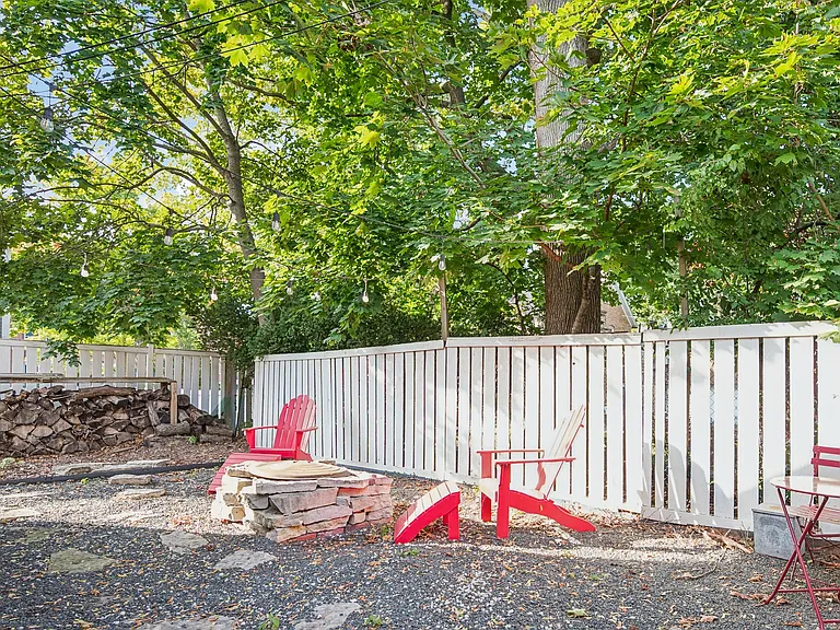 387 Vine Ave — Photo 17