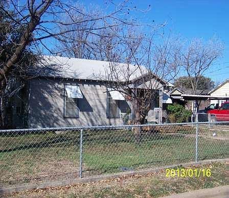 1st image of 1014 N Live Oak St