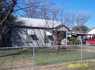 1014 N Live Oak St, Breckenridge, TX 76424