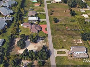 211 S Seashore Ave, Long Beach, MS 39560