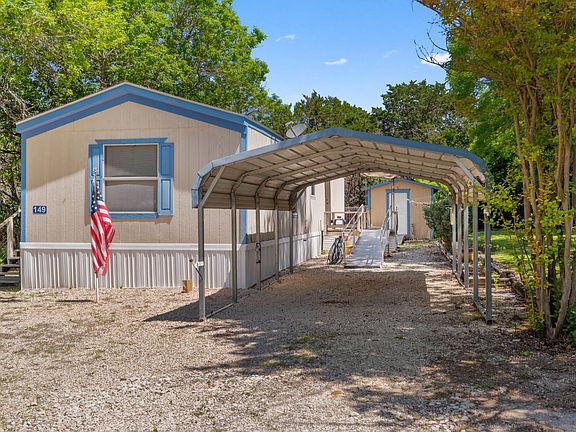 3rd image of 149 Hideaway Cir