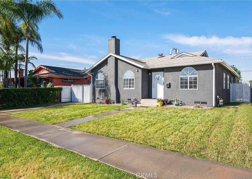 1st image of 13607 S Menlo Ave