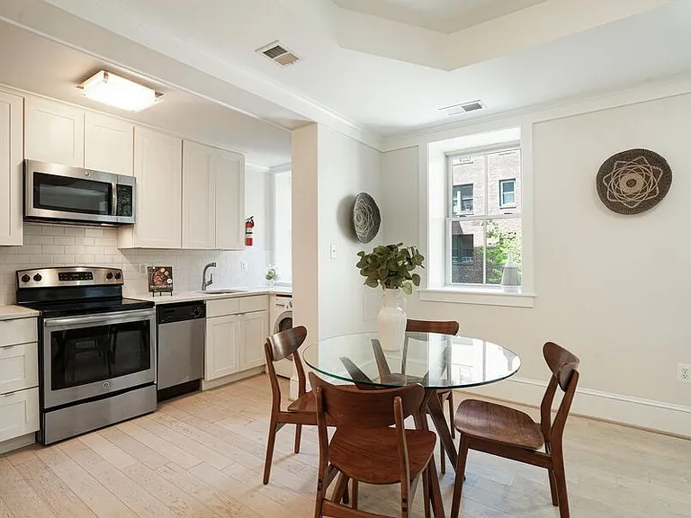 1451 Park Rd NW #210 — Photo 6
