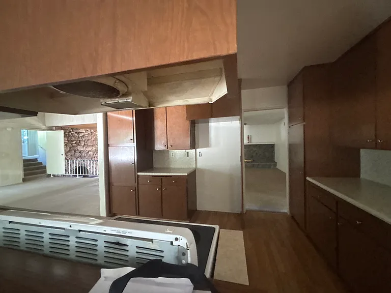 1432 Wardman Dr — Photo 8