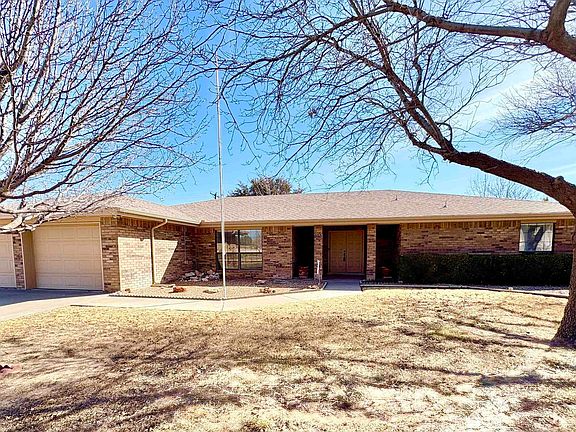 2nd image of 603 Hall Dr