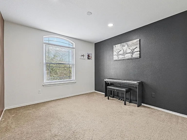 18712 Deep Water Dr — Photo 15
