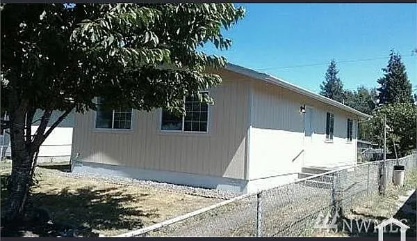 270 Beech St — Photo 1