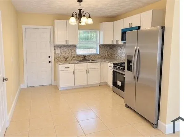 1916 NW 28th St #2, Fort Lauderdale, FL 33311