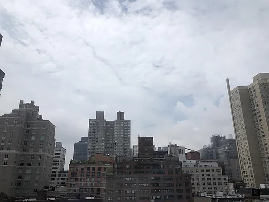 Rented by R New York | media 36