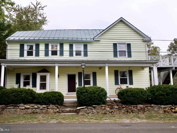 625 Federal St, Paris, VA 20130